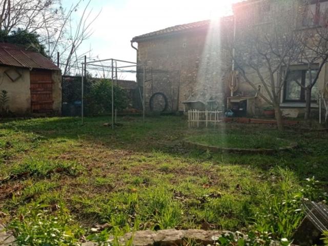 Maison de village avec jardin, terrasse, balcon