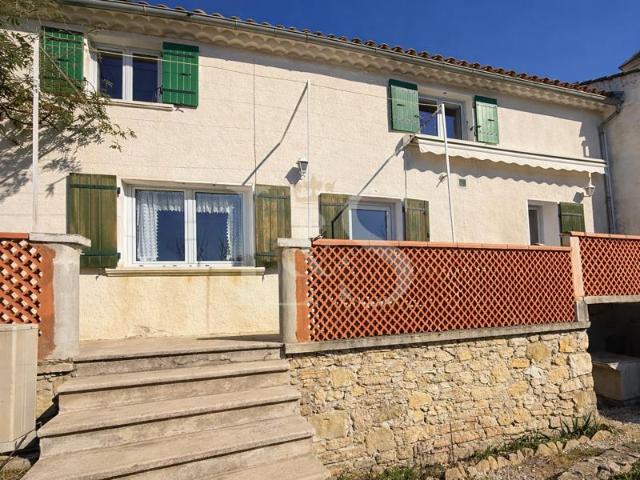 Maison de village avec jardin, vue dégagée et bonne expositi