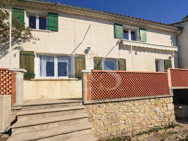 Maison de village avec jardin, vue dégagée et bonne exposition Malaucène