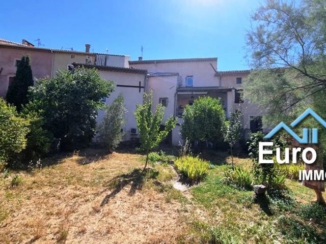 Maison de village avec jardin et terrasse 149m² Saint Nazaire de Ladarez