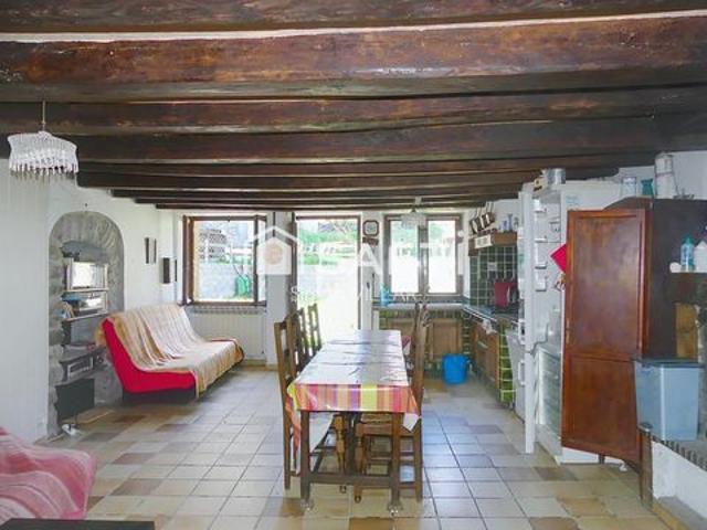 Maison de village avec jardin et abri voiture