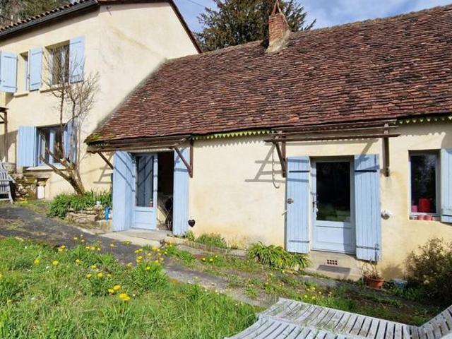 Maison de village avec jardin proche des commerces