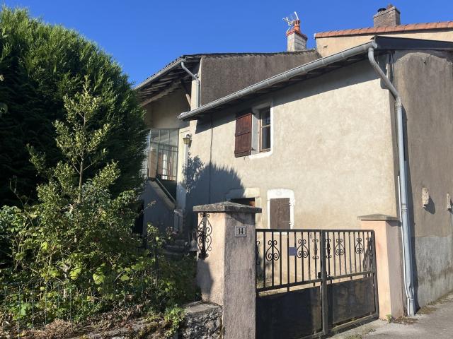 Maison De Village Avec Jardinet 5 Mn Tournus 83m² Le Villars