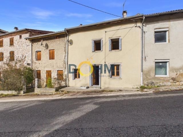 maison de village avec petit jardin