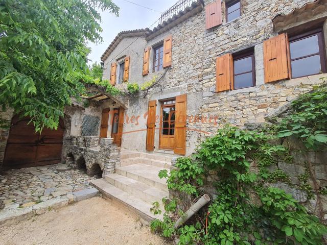 Maison de village avec piscine 157m² Tornac