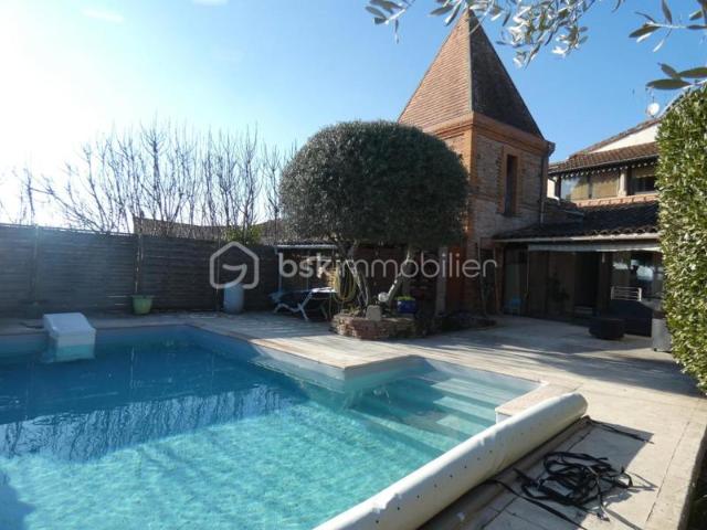 Maison de village avec piscine
