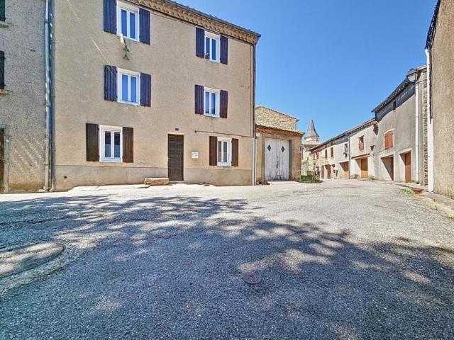 Maison de village avec potentiel – Villemagne – 120 m² habitables + Remise de 49 m²