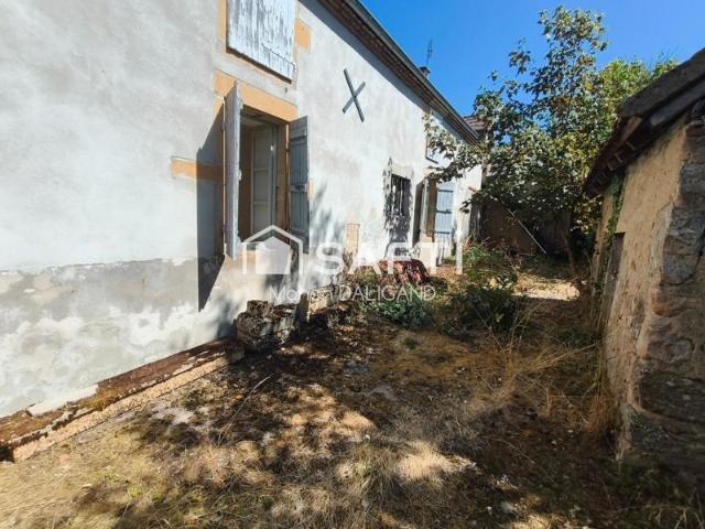 Maison de village avec ses commodités et manifestations