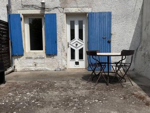 Maison de village avec terrasse à Pezens