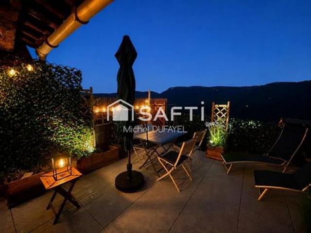 Maison de village avec terrasse plein sud