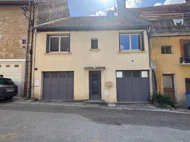 Maison de village avec terrasse