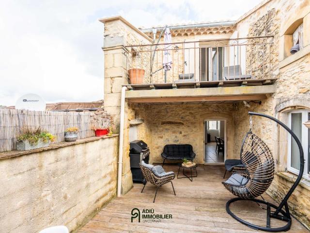 Maison de village avec terrasses, garage et caves à 15 min d’Uzès et de Goudargues