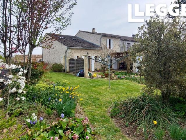 Maison de village avec 3 chambres et 2 salles de bain