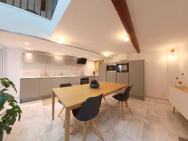 Maison de village contemporaine près de la plage !