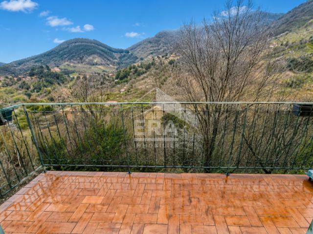 Maison de village Coursegoules 80 m2
