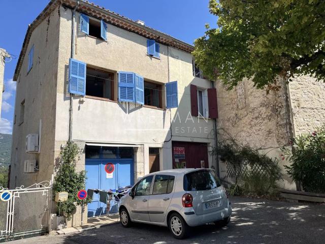 Maison de village CLAVIERS 87m² Claviers