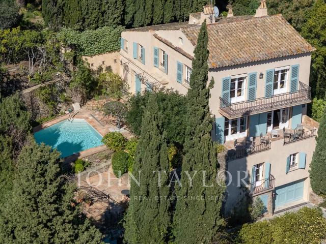 Maison de village d’exception – Grimaud
