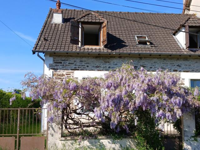Maison de village de 4 chambres et 2 salles de bains avec pi. 112m² Saint Priest les Fougères