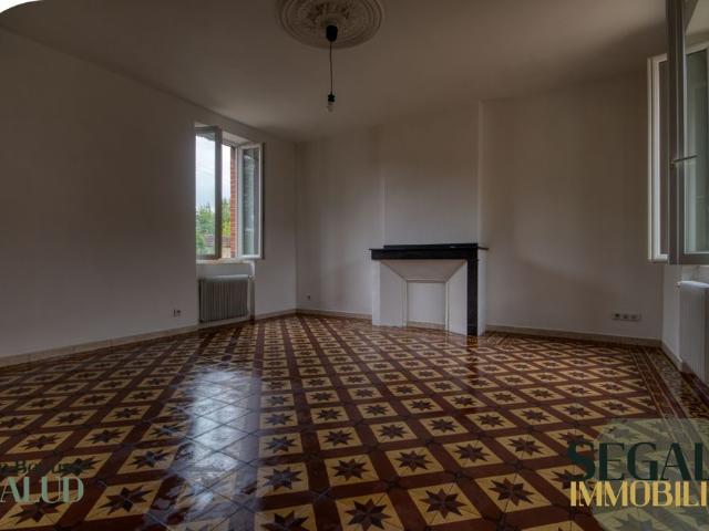 Maison de village de 111 m², 3 chambres et cour – Lescure d’Albigeois