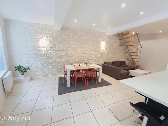 Maison de village de 127m2, 5 chambre en plein coeur de VOURL