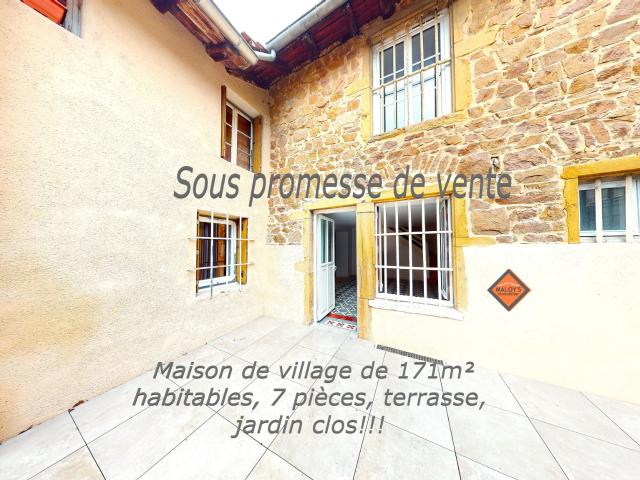 Maison de village de 171m2 habitables env. sur une superficie de terrain de 349m2 env