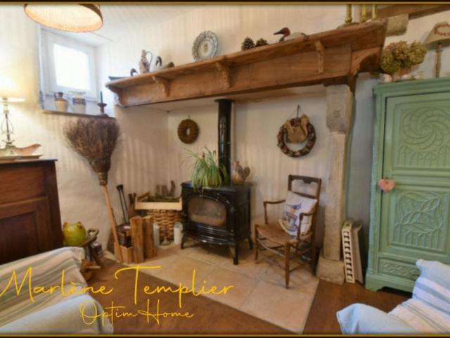 Maison de village de caractère 190 m² + grange & jardin 400. 190m² Lucq de Béarn