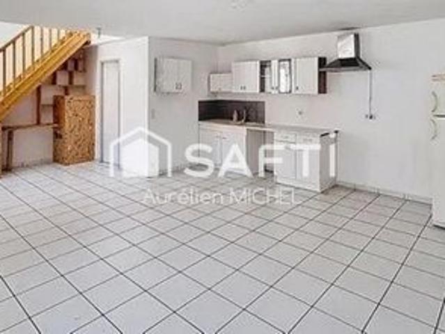 Maison de village d'environ 70m² utiles 56m² habitables
