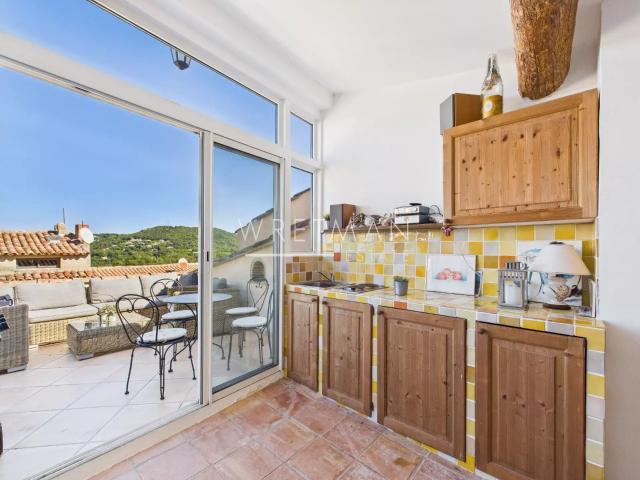Maison de village élégante avec potentiel locatif La Garde. 214m² La Garde Freinet
