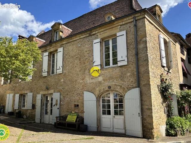Maison de village en pierre