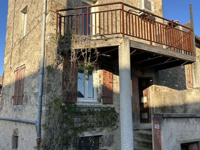 Maison de village en pierre à vendre à ARDOIX