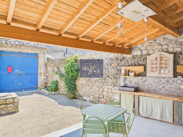 Maison de village en pierre Le charme authentique au cœur de Vallon Pont d’Arc