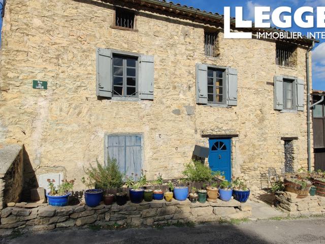 Maison de village en pierre pleine de caractère avec 6 chambres à Antugnac