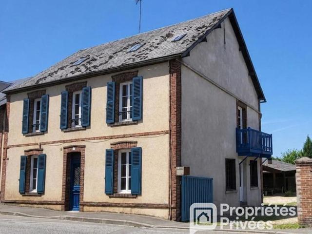 Maison de village et annexes
