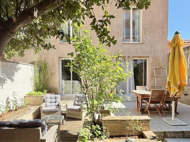 Maison de village F4 rénovée à Palavas les Flots avec garage