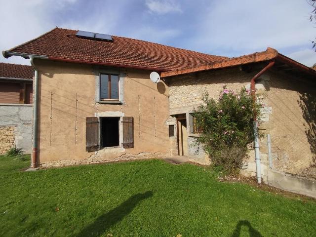 Maison de village individuelle 2 logements 103m² Chassey lès Montbozon