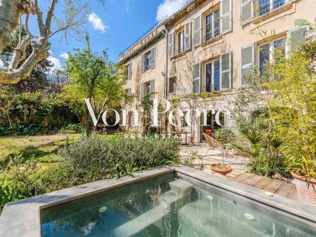 Maison de Village & jardin secret au cœur de Villeneuve les. 350m² Villeneuve lès Avignon