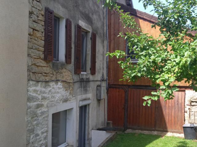Maison de Village mitoyenne