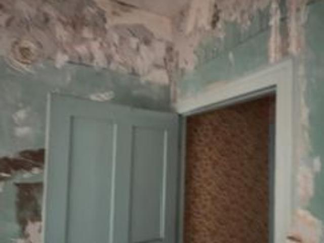 Maison de village, mitoyenne potentiel à développer