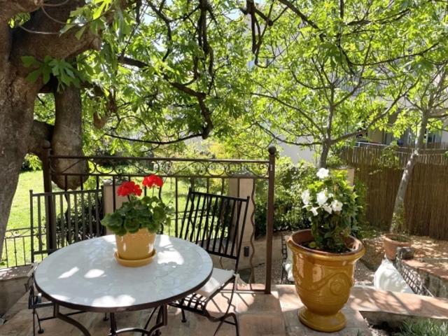 Maison de village pleine de charme avec jardin et terrasses – Centre de Lorgues