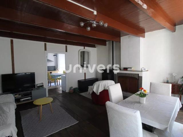 Maison de village pleine de charme à Boffres – 127 m² – Cadre v
