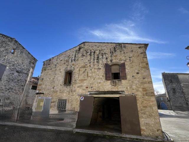 MAISON DE VILLAGE PROCHE UZES
