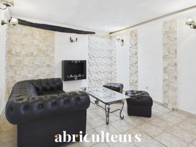 Maison de village Rentabilité brute 7,0 % en vente à Callian 83440