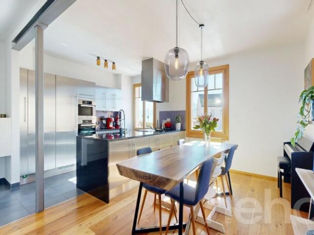 Maison de village rénovée avec cachet, 6 pièces et jardin à Belmont