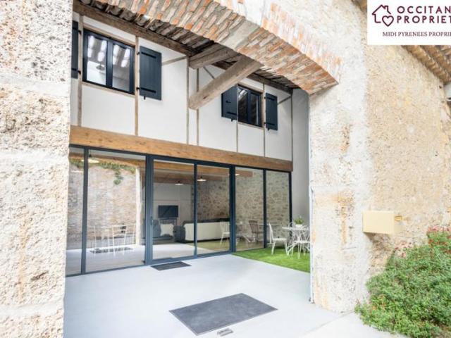 Maison de village rénovée avec remise attenante