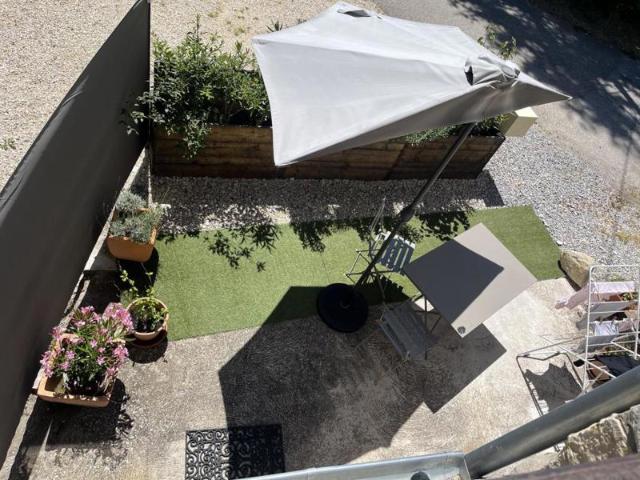 Maison de village rénovée avec terrasse