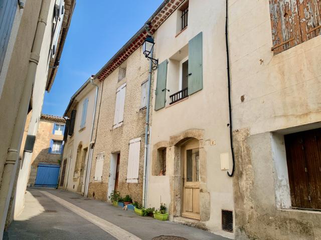 Maison de village rénovée à Tavernes