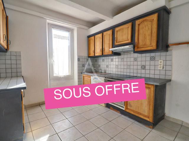 MAISON DE VILLAGE RENOVEE DE 166m² ENVIRON SUR LA COMMUNE DE CORBIERES EN PROVENCE