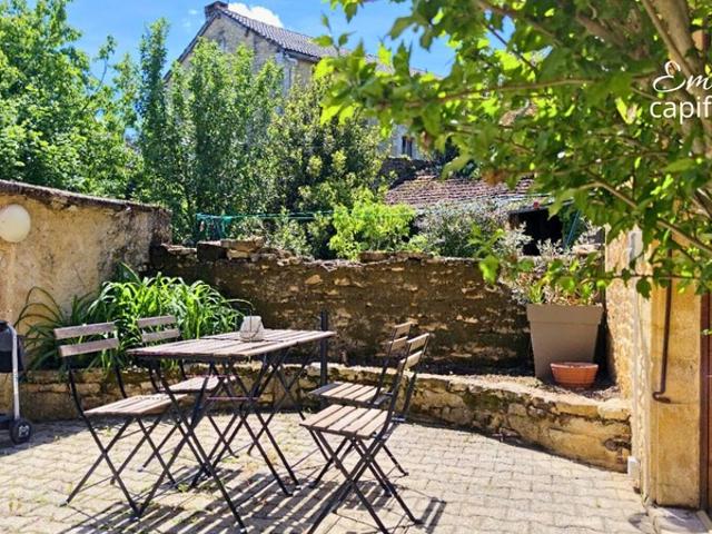 Maison de village rénovée 140 m² avec terrasse