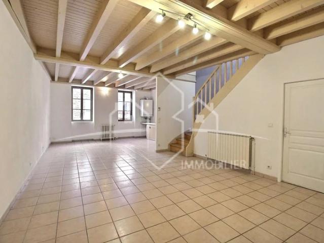 Maison de village rénovée, 107 m² hab, 3chambres