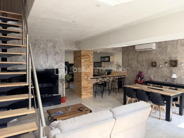 maison de village rénovée 120 m² 2 terrasses cave